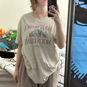 Hollister: Santa Monica mountains t shirt